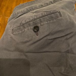 American Eagle Size 16 short gray pants